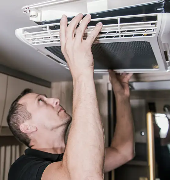  Professional Licensed And Insured Cleaners in Belleville, IL